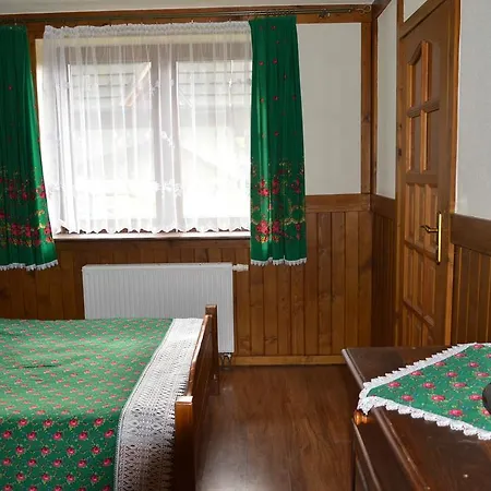 Janosik Проживание в семье Витув